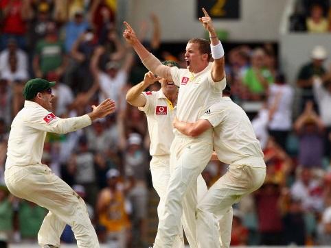 Peter Siddle and the Brisbane crowd celebrate his 2010 hat-trick